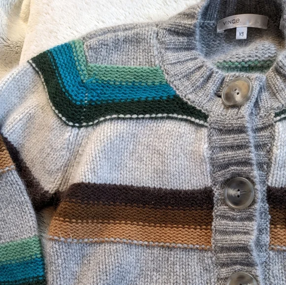 Vince Cashmere Sweater size XS - Picture 2 of 5